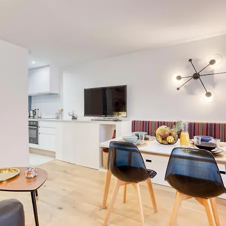 Le Roi Soleil - En Plein Centre à 5 Min Du Château Appartamento